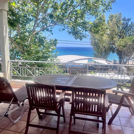 アテネ Chloe'S Sunrise Beach Houseヴィラ エクステリア 写真